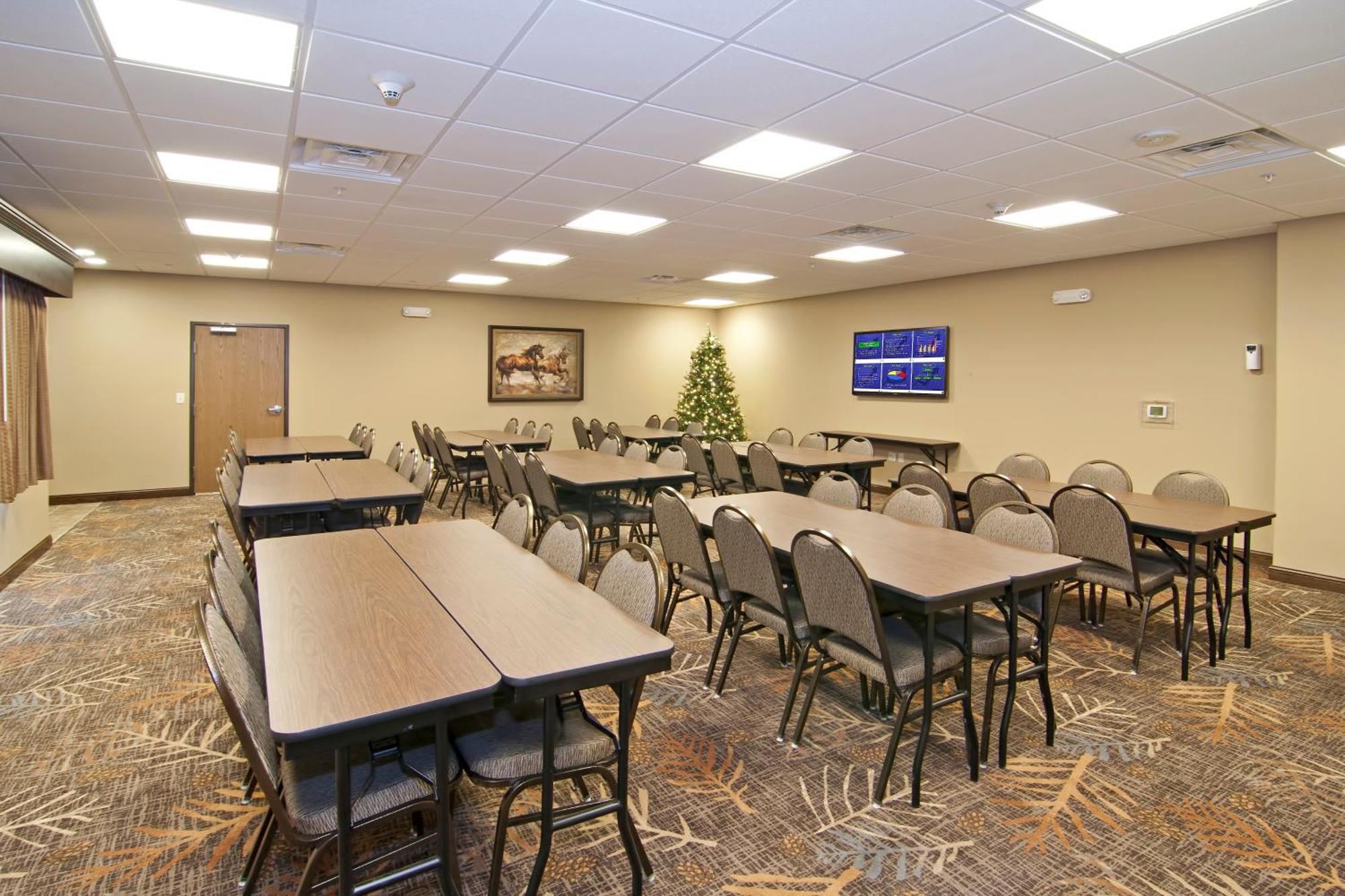 The Watford Hotel Watford City Exterior photo