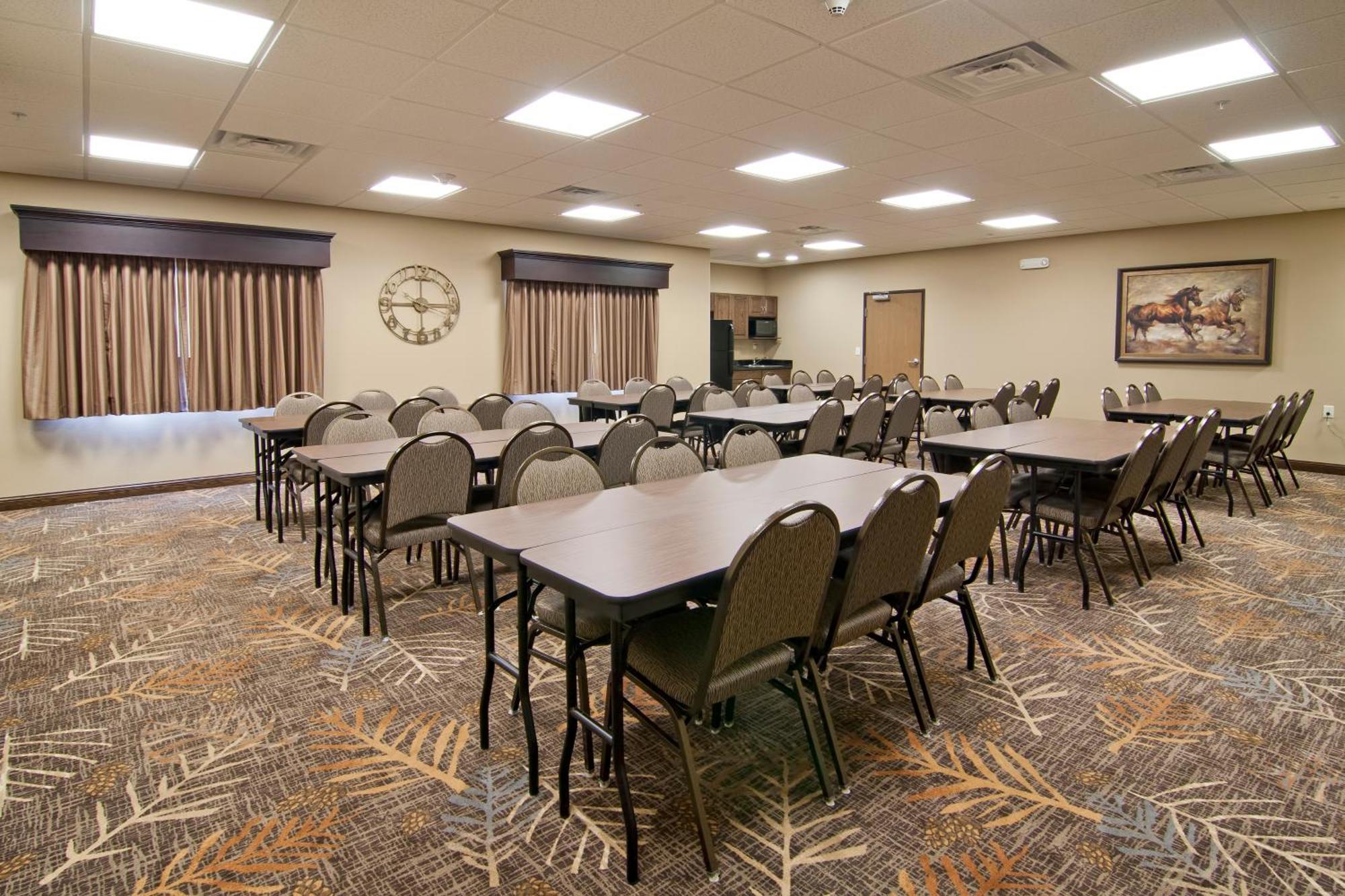 The Watford Hotel Watford City Exterior photo